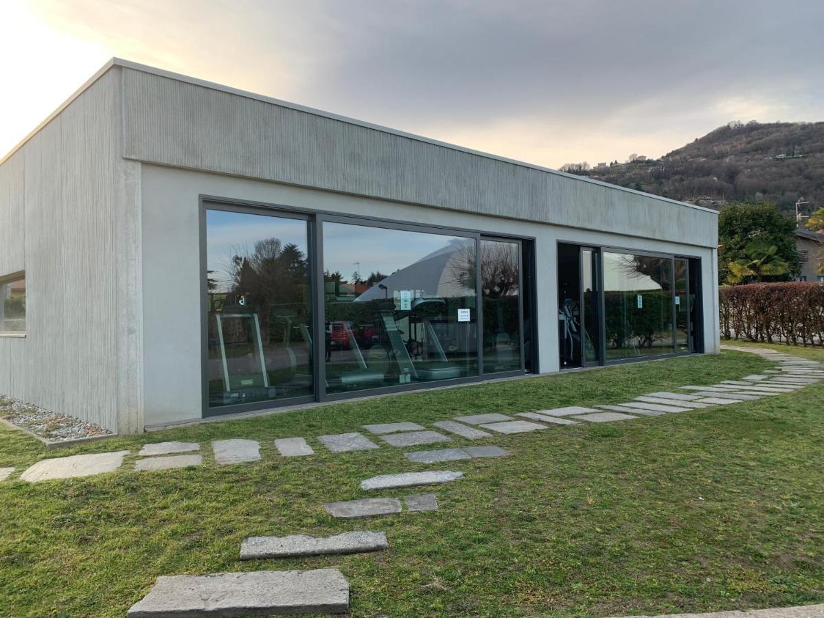 Casabella-Lago Maggiore Lesa Exteriör bild